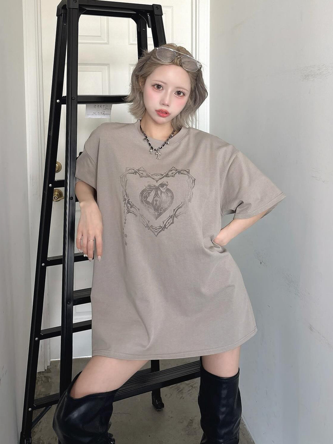 モデル:155cm(着用サイズ:FREE 着用カラー:G-BEG)
