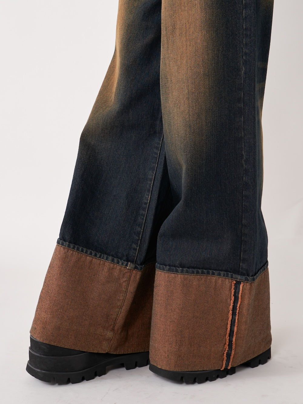 モデル:155cm(着用サイズ:S 着用カラー:IND)