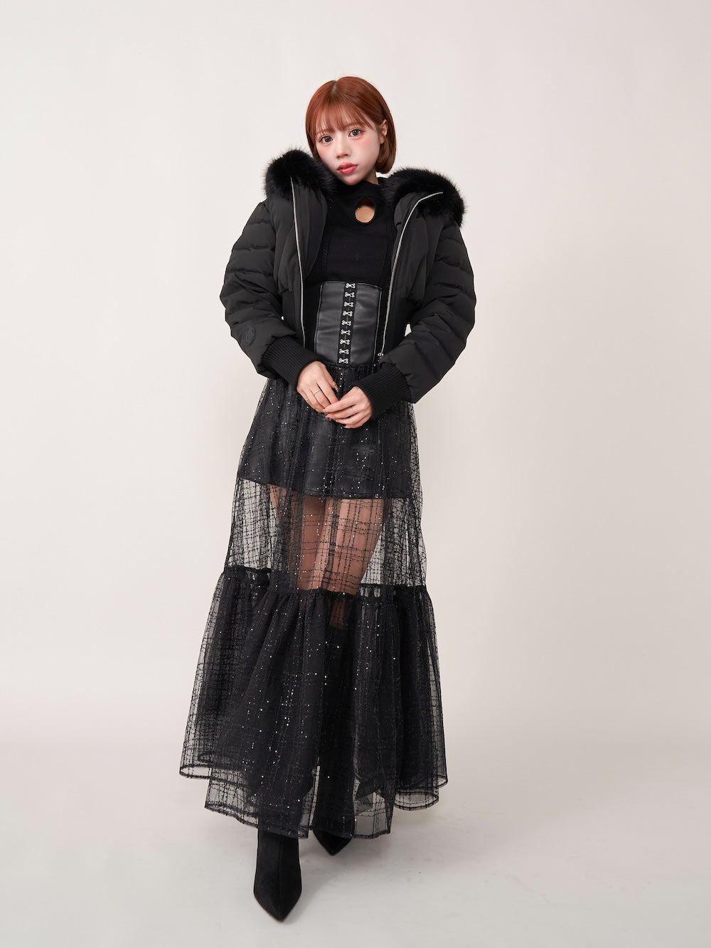 モデル:155cm(着用サイズ:FREE 着用カラー:BLK)