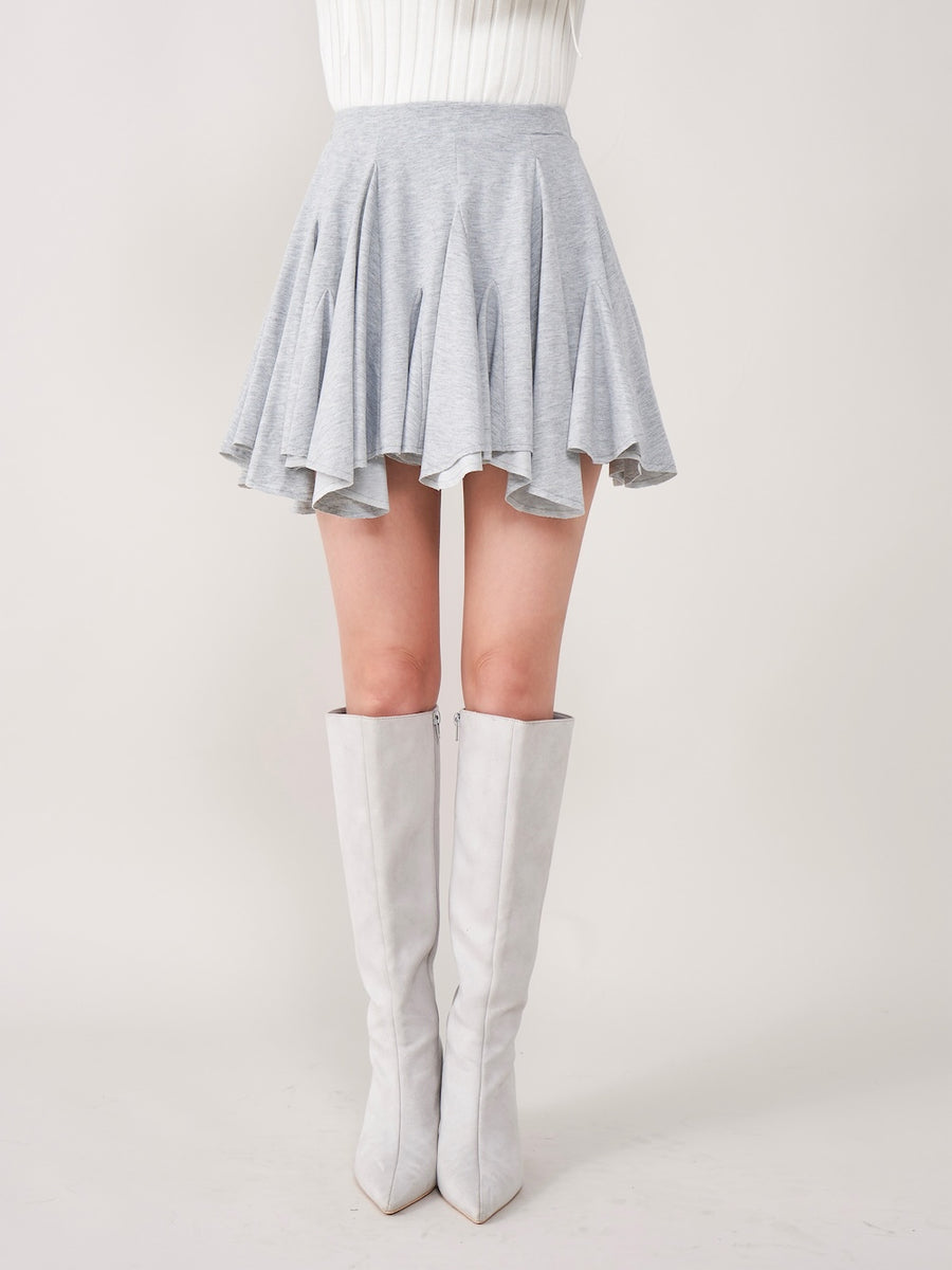 モデル:155cm(着用サイズ:FREE 着用カラー:GRY)