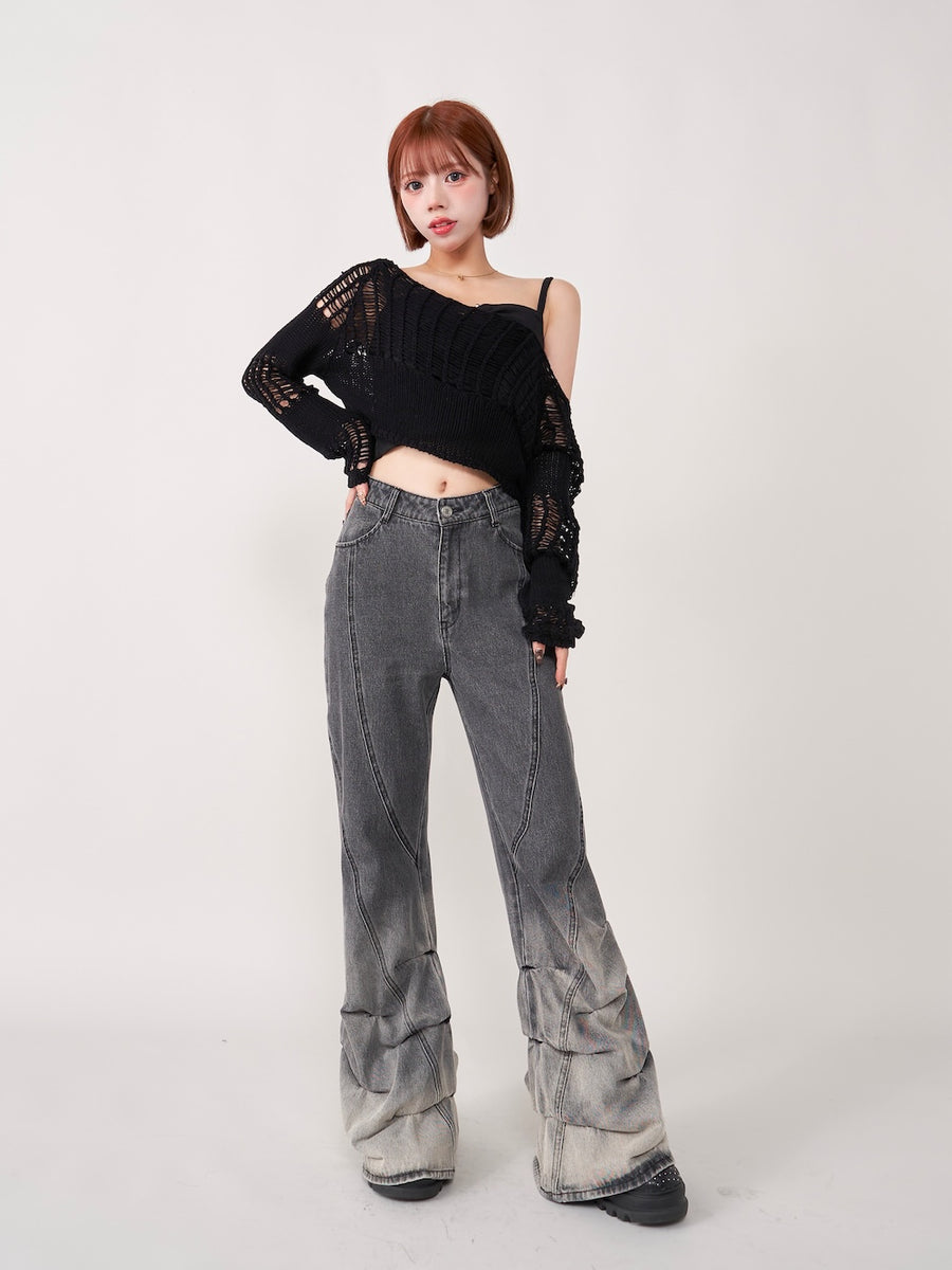 モデル:155cm(着用サイズ:FREE 着用カラー:BLK)