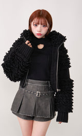 モデル:155cm(着用サイズ:FREE 着用カラー:BLK)