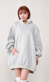 モデル:155cm(着用サイズ:FREE 着用カラー:GRY)