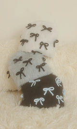 サイズ:FREE カラー:IVO/GRY/BLK