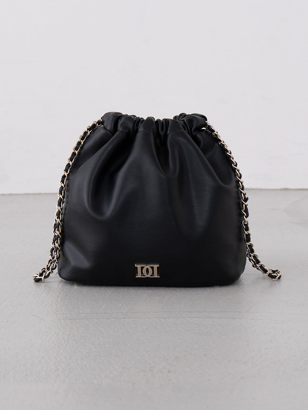 サイズ:FREE カラー:BLK