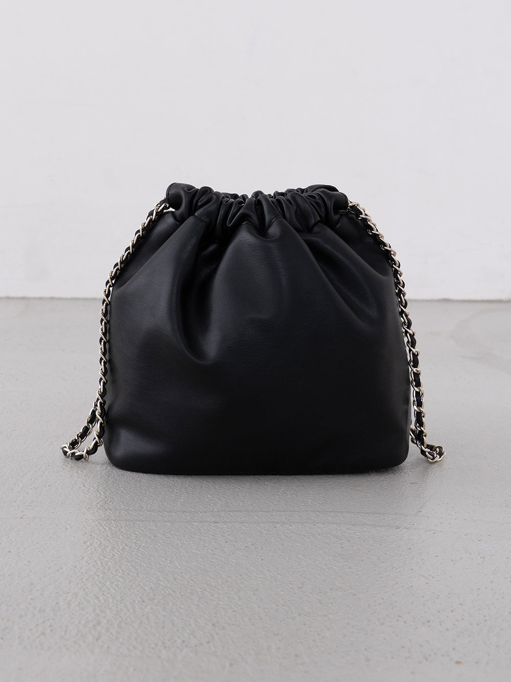 サイズ:FREE カラー:BLK