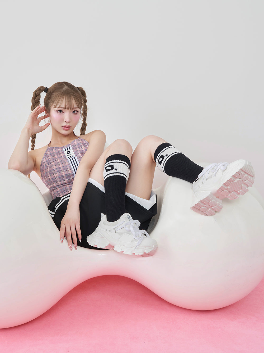 モデル:163cm(着用サイズ:L 着用カラー:WHT)