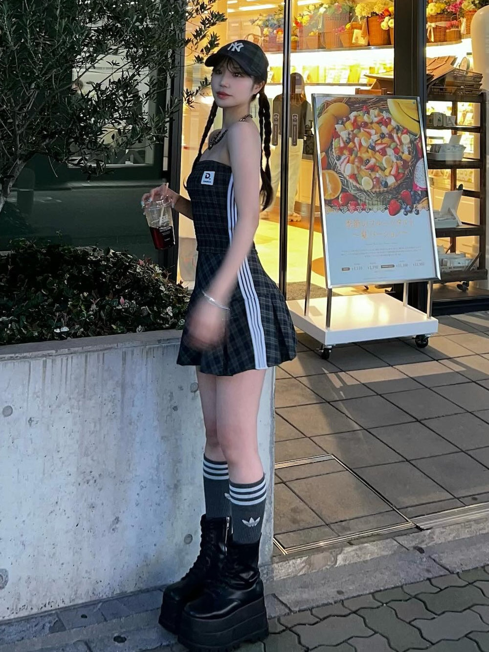 モデル:158cm(着用サイズ:FREE 着用カラー:GRN)