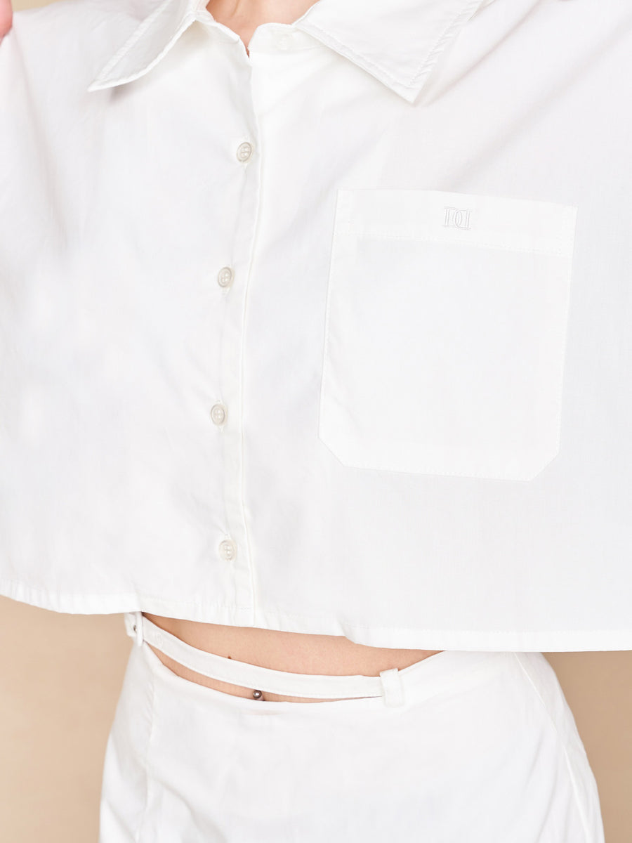 モデル:160cm(着用サイズ:S 着用カラー:WHT)
