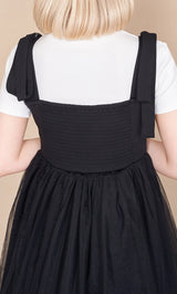 モデル:160cm(着用サイズ: 着用カラー:BLK)