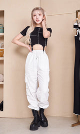 モデル:160cm(着用サイズ:FREE 着用カラー:BLK)