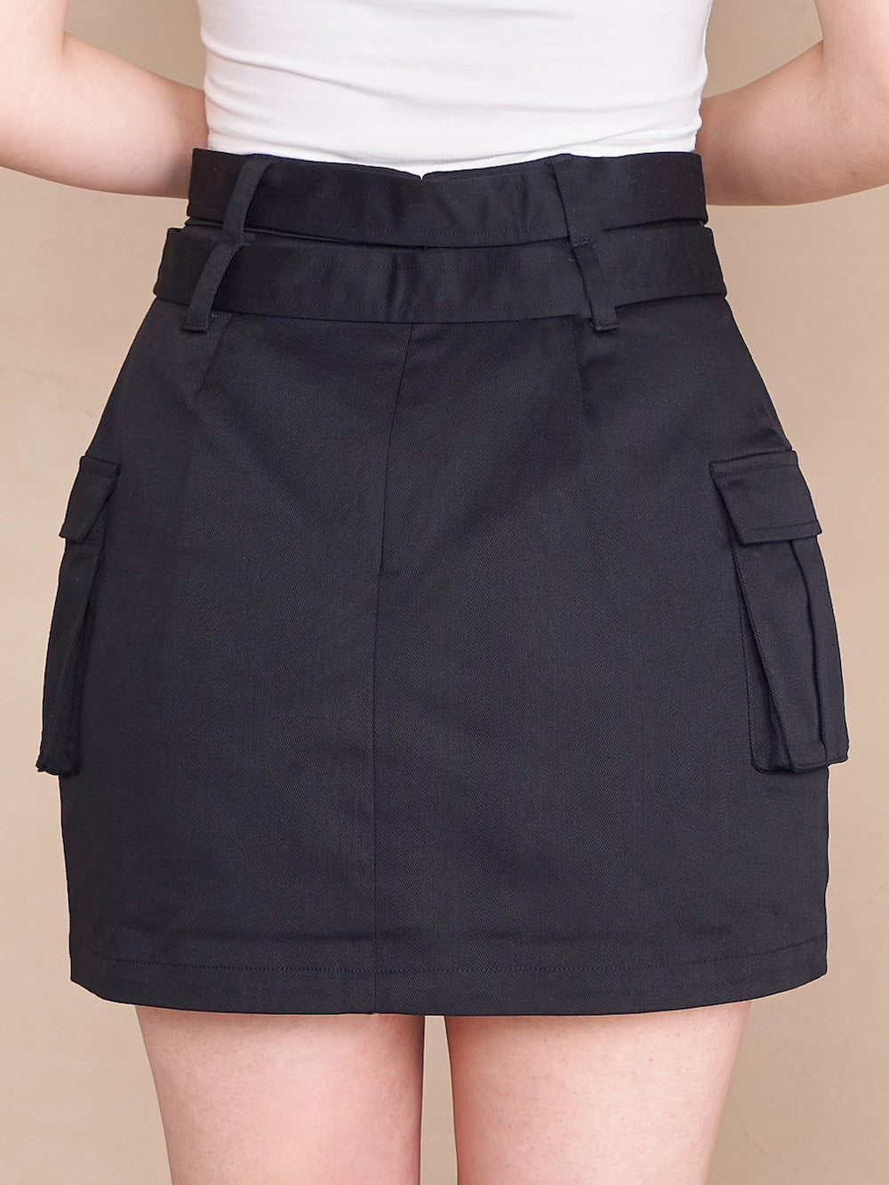 モデル:160cm(着用サイズ:S 着用カラー:BLK)