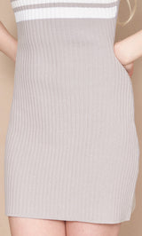 モデル:160cm(着用サイズ:FREE 着用カラー:GRY)