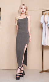 モデル:160cm(着用サイズ:FREE 着用カラー:C-GRY)