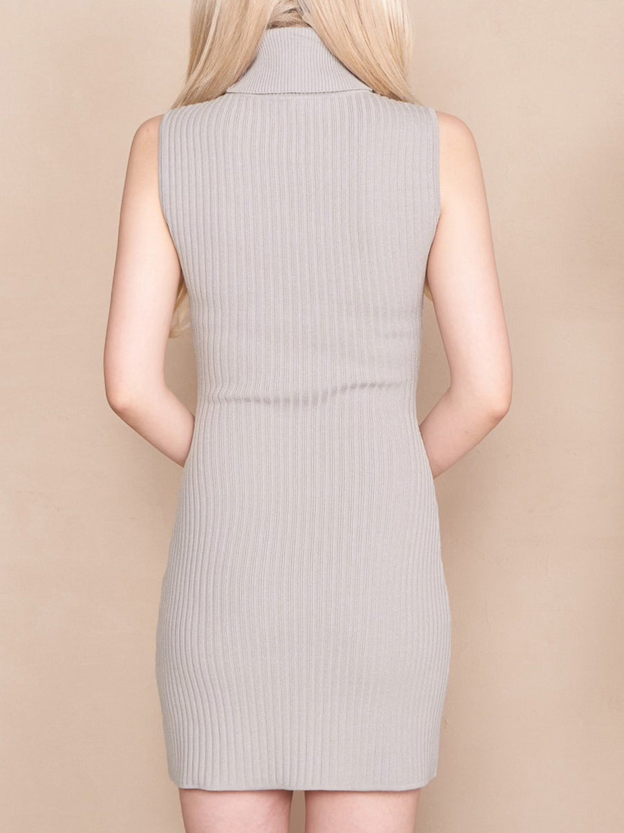 モデル:160cm(着用サイズ:FREE 着用カラー:GRY)