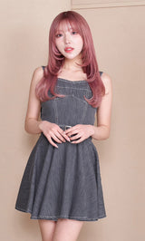 モデル:160cm(着用サイズ:FREE 着用カラー: BLK)