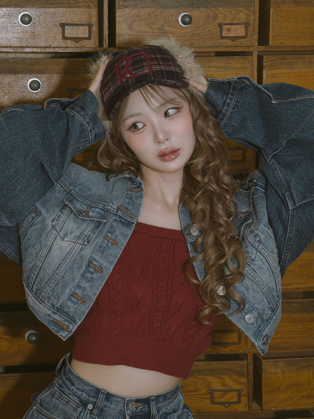 モデル:163cm(着用サイズ:FREE 着用カラー:BLU)