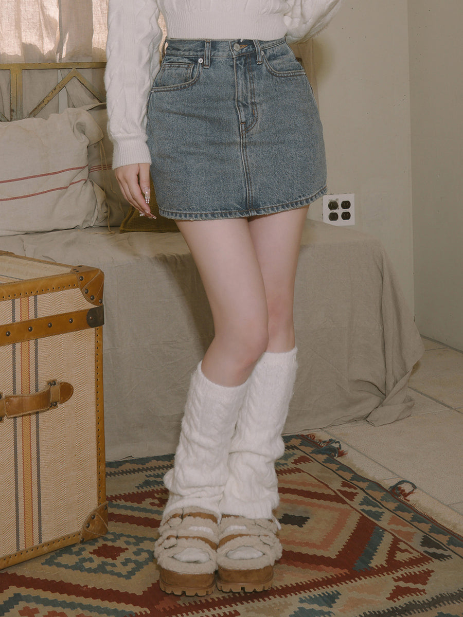 モデル:163cm(着用サイズ:S 着用カラー:BLU)