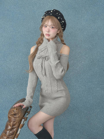 モデル:163cm(着用サイズ:FREE 着用カラー:GRY)