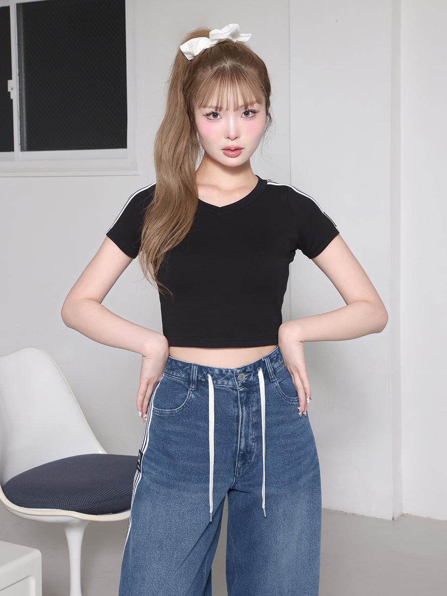 モデル:163cm(着用サイズ:FREE 着用カラー:BLK)