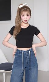 モデル:163cm(着用サイズ:FREE 着用カラー:BLK)