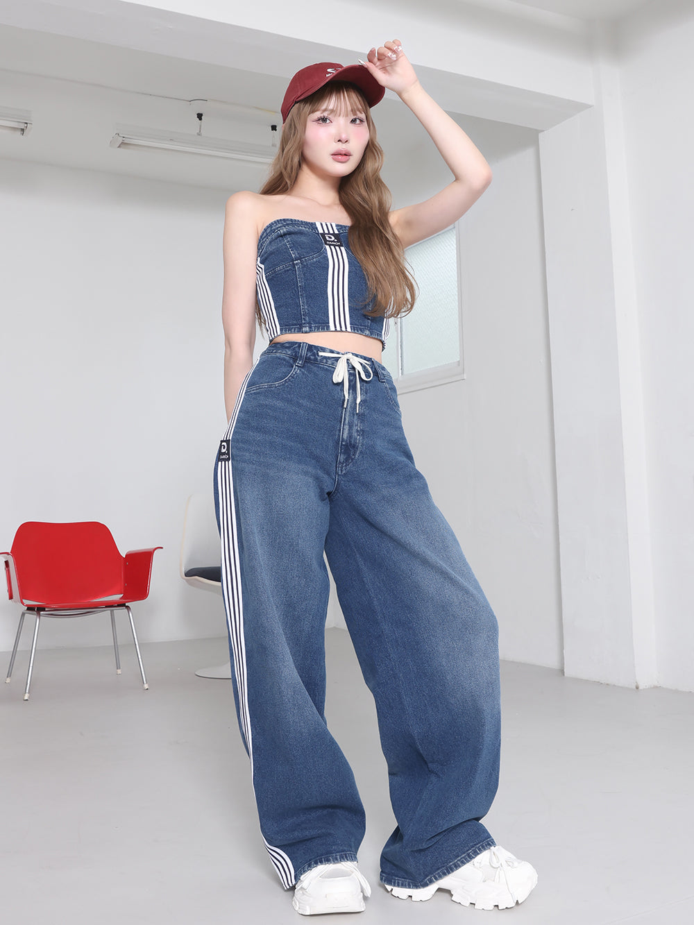 モデル:163cm(着用サイズ:S 着用カラー:BLU)