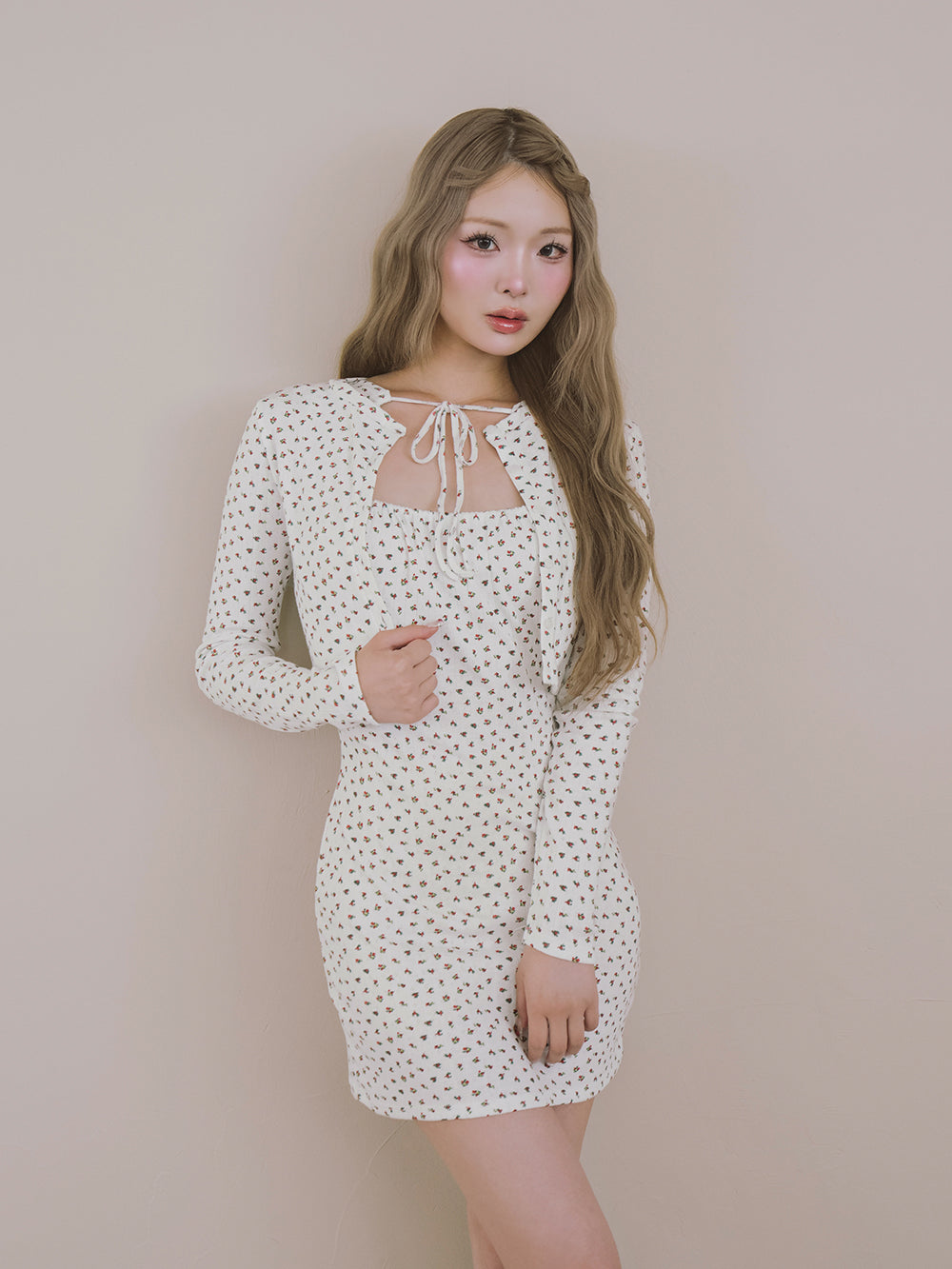 モデル:163cm(着用サイズ:FREE 着用カラー:WHT)