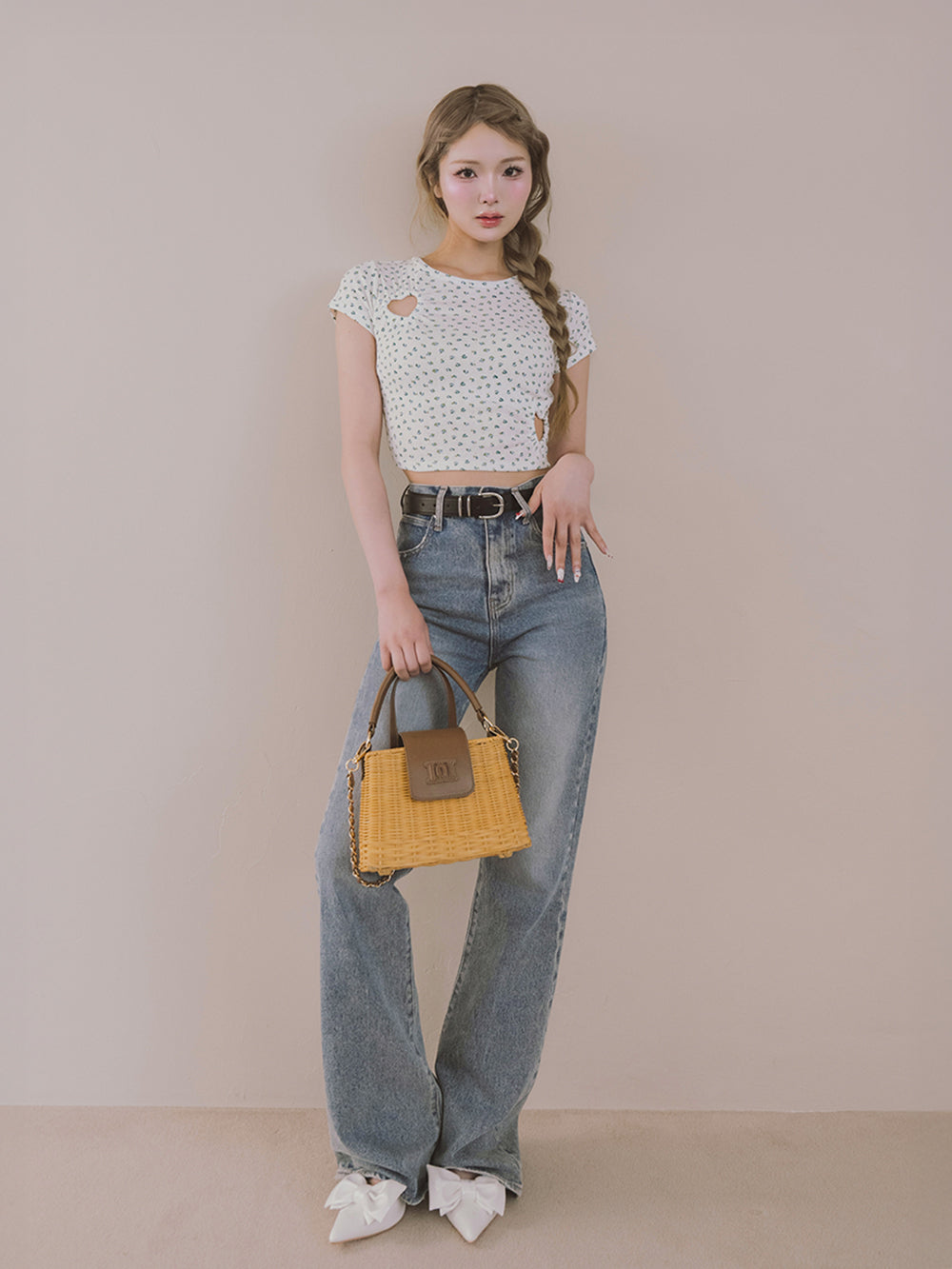 モデル:163cm(着用サイズ:FREE 着用カラー:WHT)