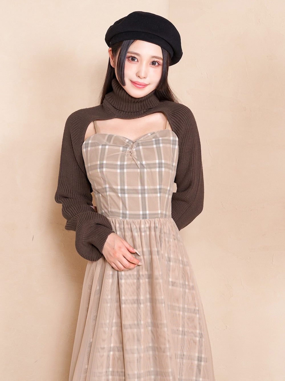 モデル:155cm(着用サイズ:FREE 着用カラー:BRN)