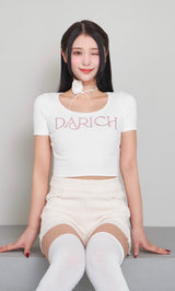モデル:155cm(着用サイズ:FREE 着用カラー:WHT)