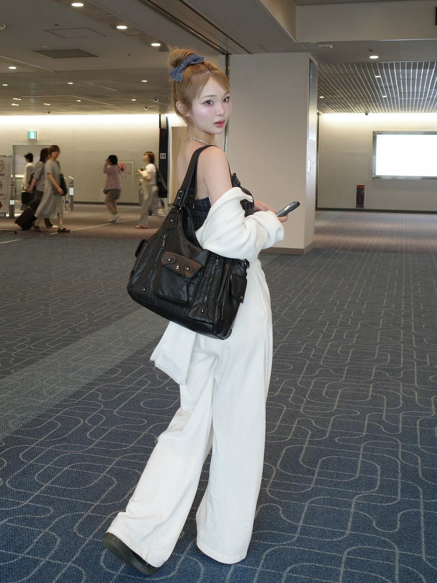 モデル:163cm(着用サイズ:FREE 着用カラー:GRN)