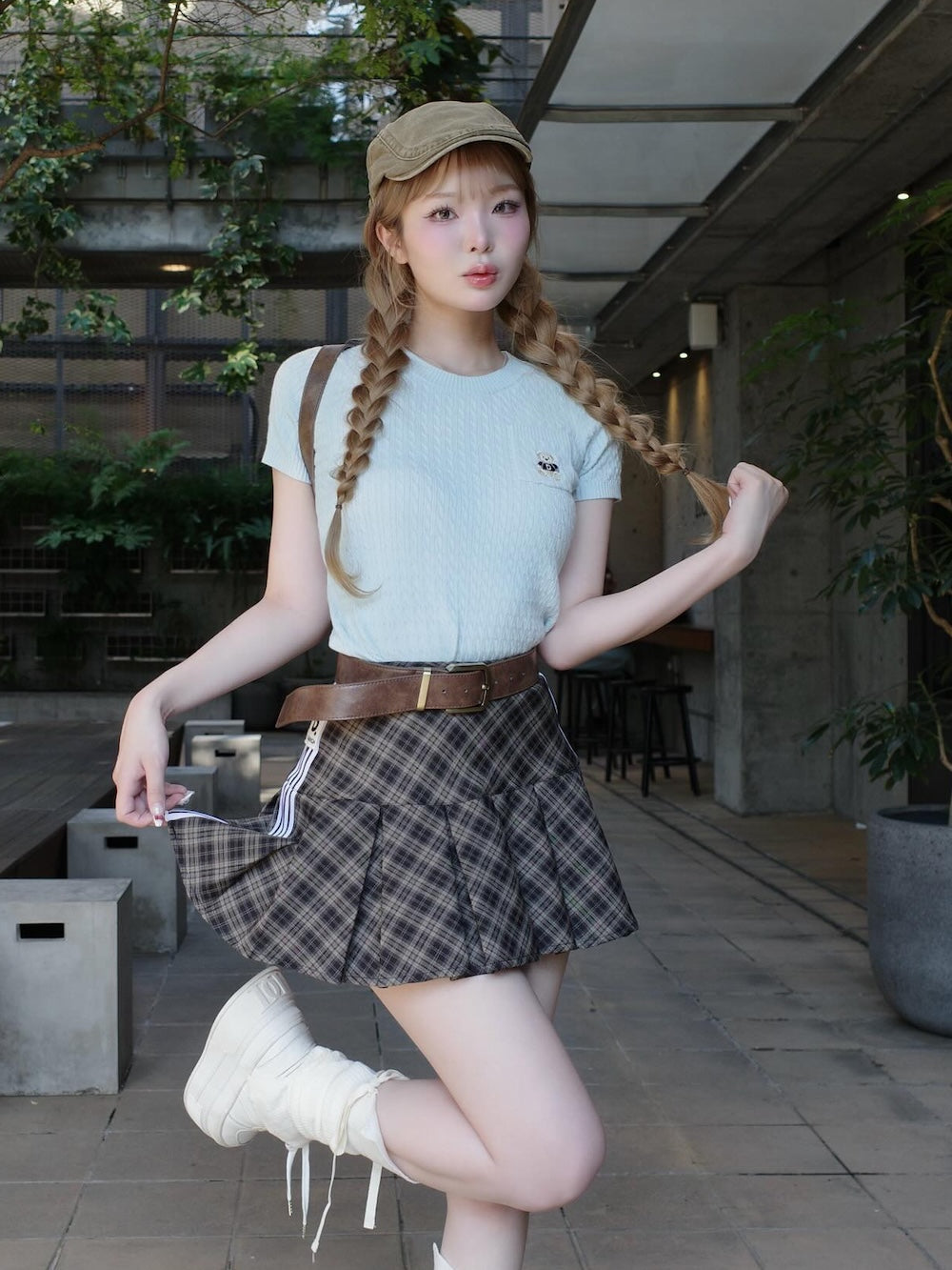 モデル:163cm(着用サイズ:FREE 着用カラー:SAX)