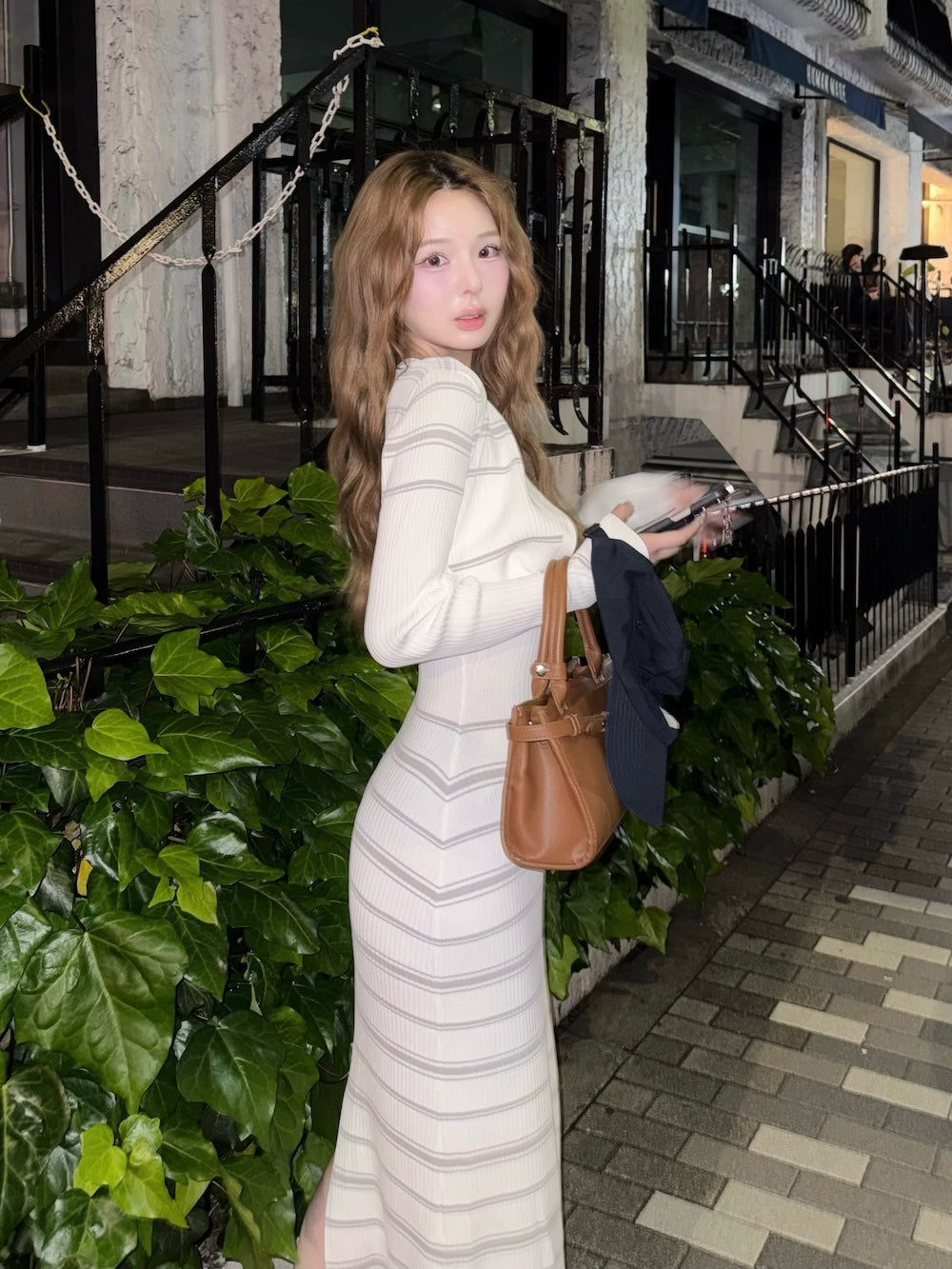モデル:163cm(着用サイズ:FREE 着用カラー:WHT)