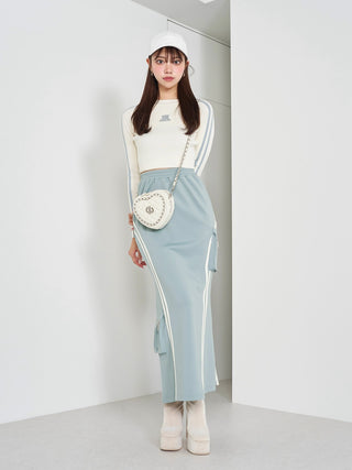モデル:163cm(着用サイズ:FREE 着用カラー:WHT)