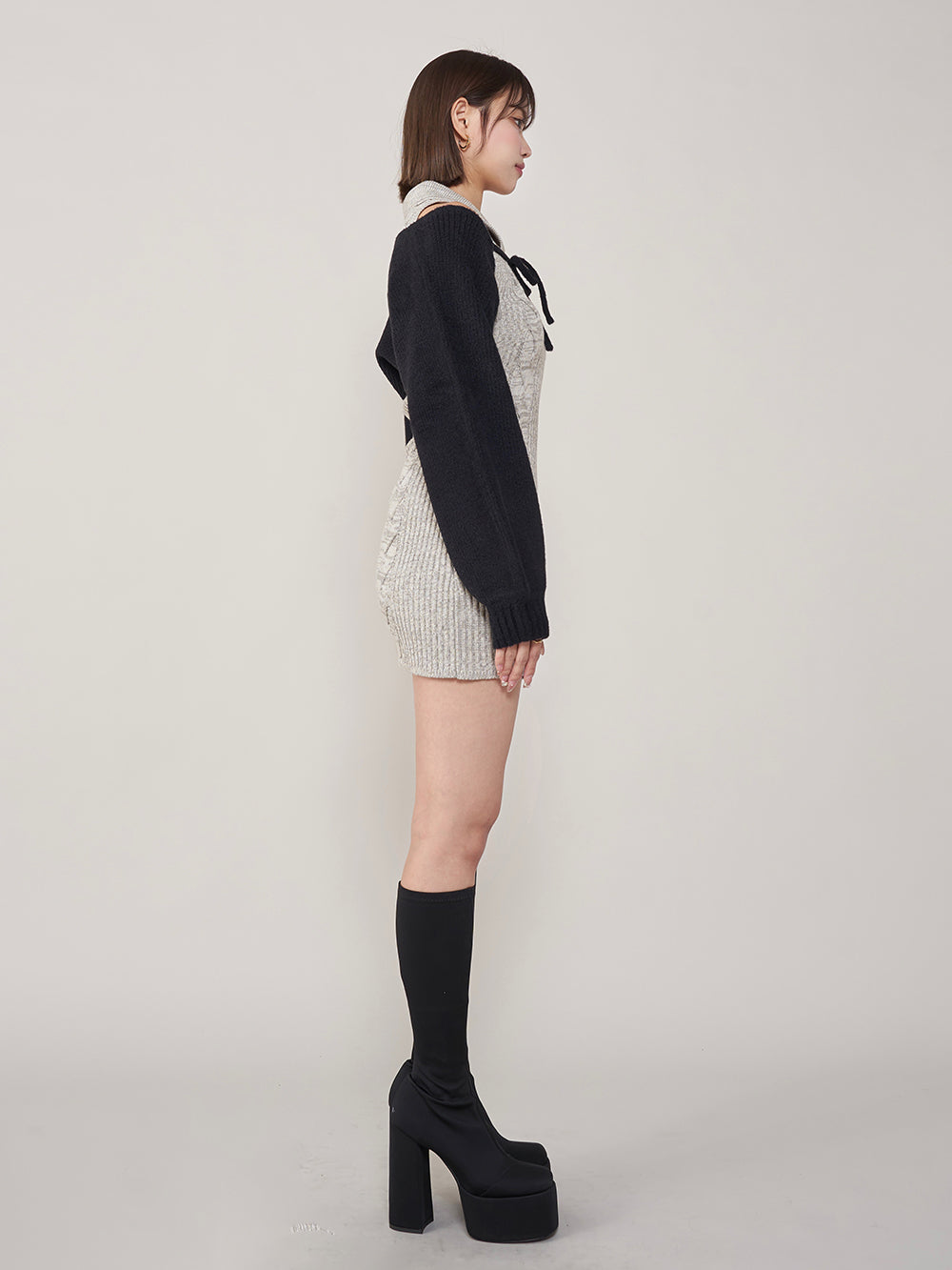 モデル:163cm(着用サイズ:FREE 着用カラー:GRY)