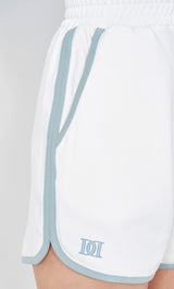 モデル:163cm(着用サイズ:FREE 着用カラー:WHT)