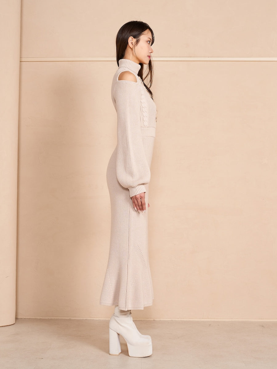 モデル:163cm(着用サイズ:FREE 着用カラー:IVO)
