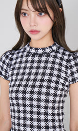 モデル:163cm(着用サイズ:FREE 着用カラー:BLK)