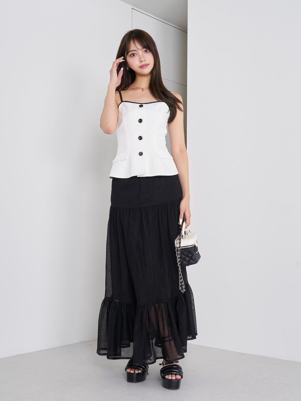 モデル:163cm(着用サイズ:FREE 着用カラー:BLK)