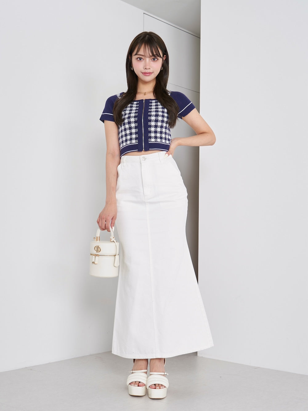 モデル:163cm(着用サイズ:FREE 着用カラー:NVY)