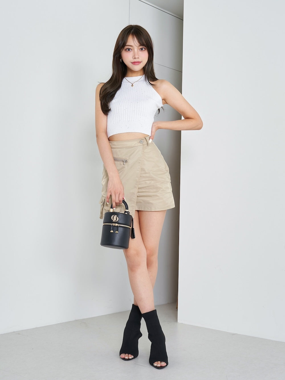 モデル:163cm(着用サイズ:FREE 着用カラー:WHT)