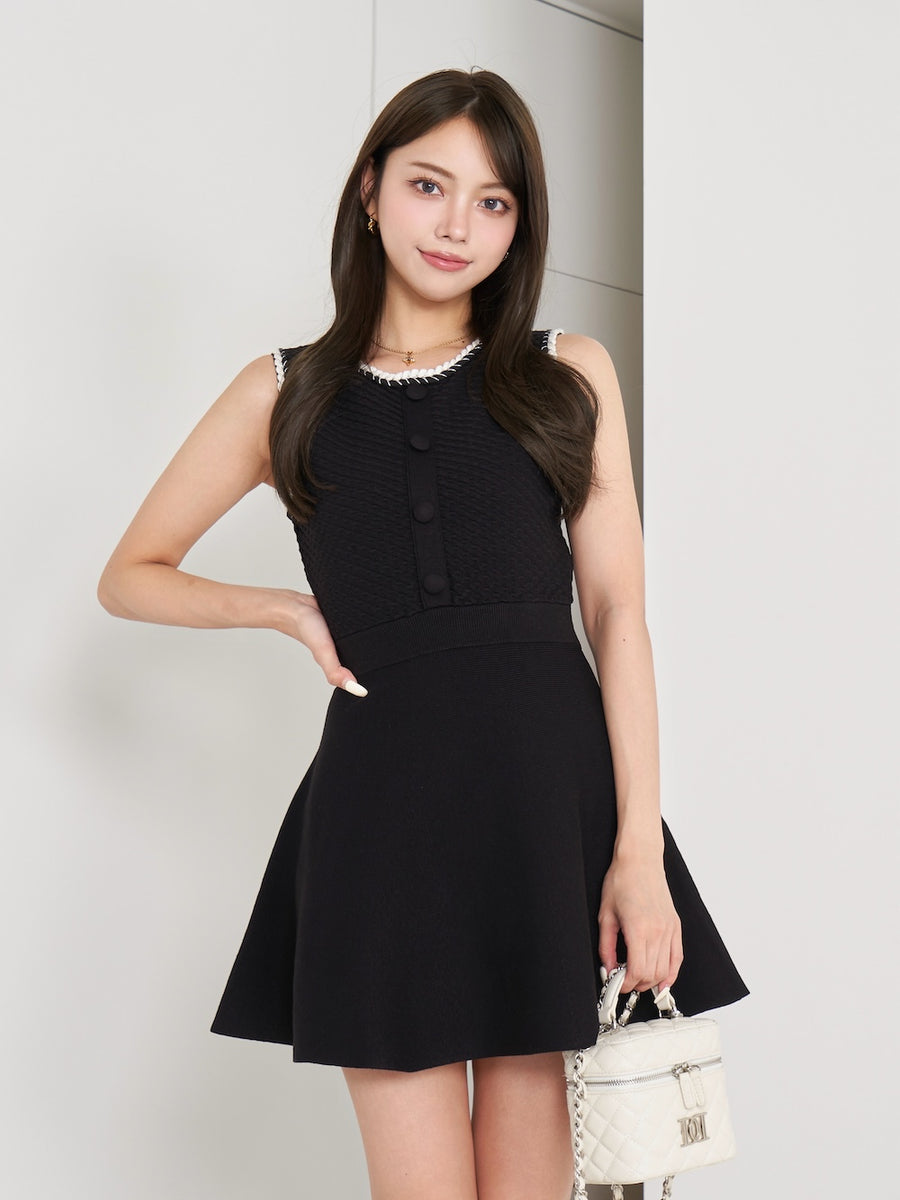 モデル:163cm(着用サイズ:FREE 着用カラー:BLK)