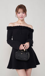 モデル:163cm(着用サイズ:FREE 着用カラー:BLK)