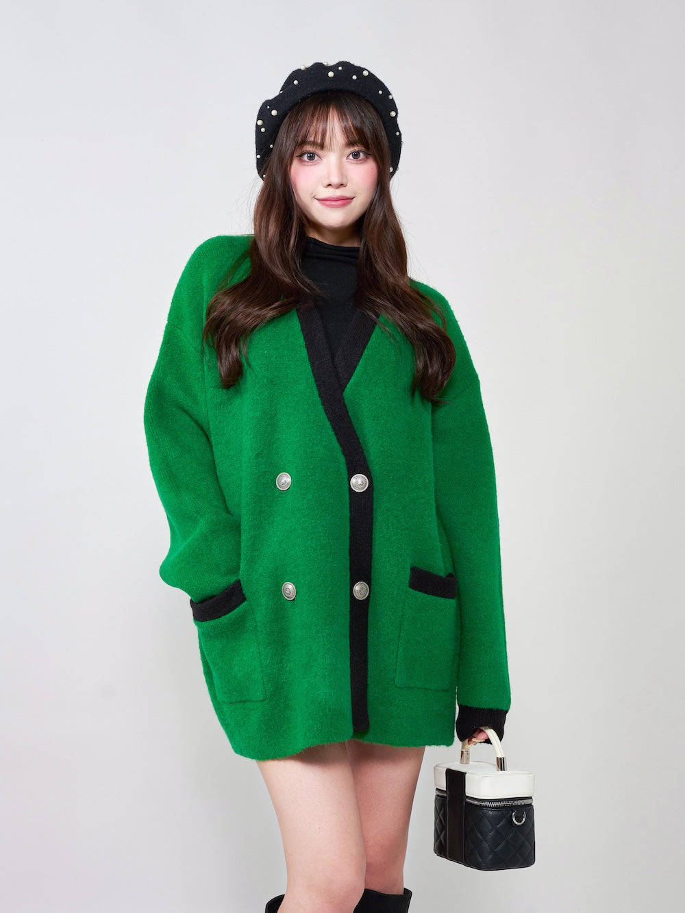 モデル:163cm(着用サイズ:FREE 着用カラー:GRN)