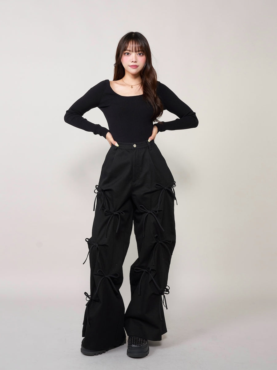 モデル:163cm(着用サイズ:FREE 着用カラー:BLK)