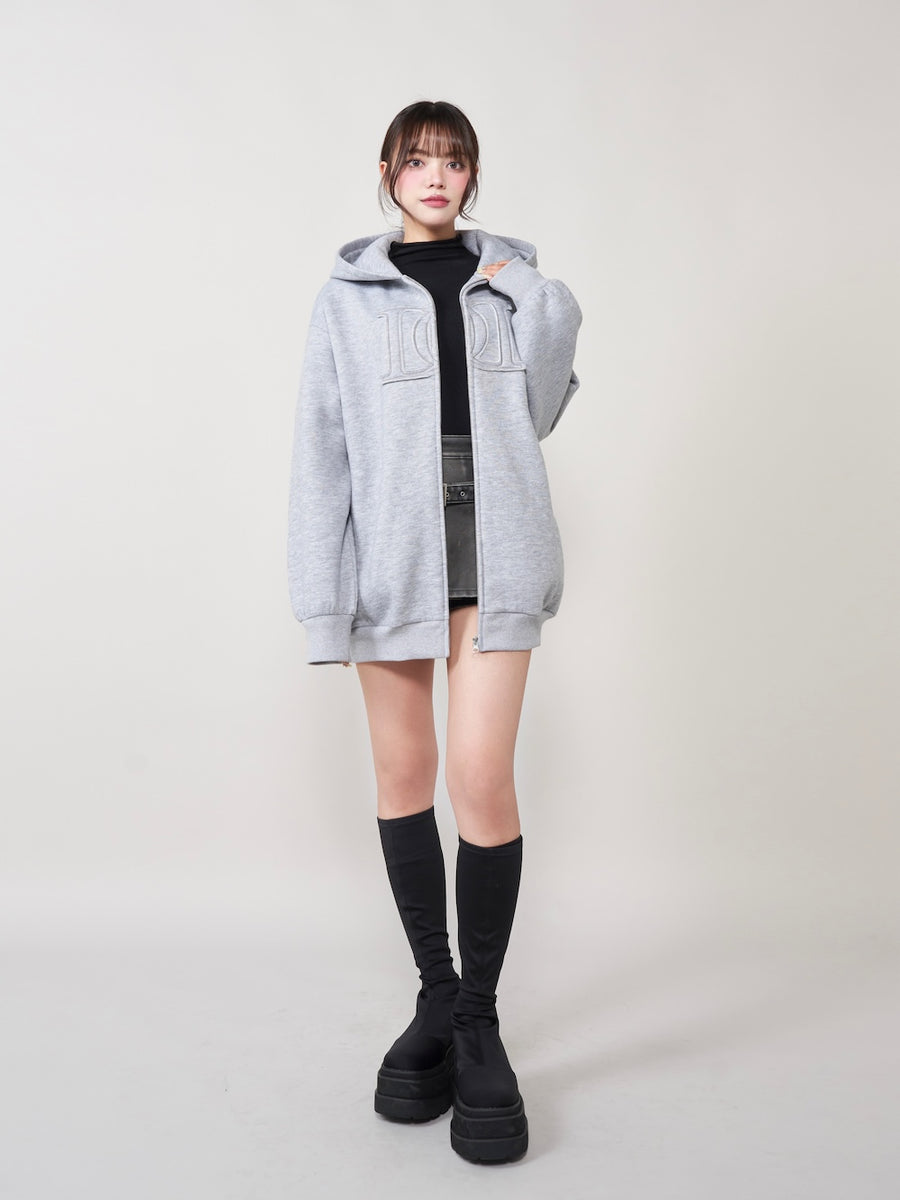 モデル:163cm(着用サイズ:FREE 着用カラー:GRY)