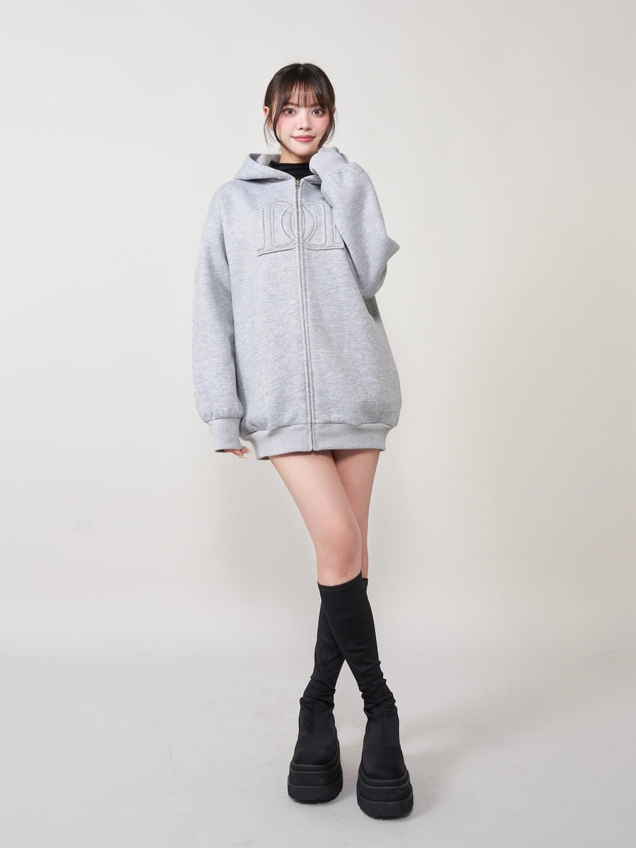 モデル:163cm(着用サイズ:FREE 着用カラー:GRY)