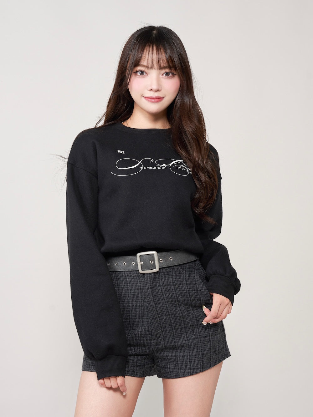 モデル:163cm(着用サイズ:FREE 着用カラー:BLK)