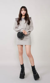 モデル:163cm(着用サイズ:FREE 着用カラー:GRY)