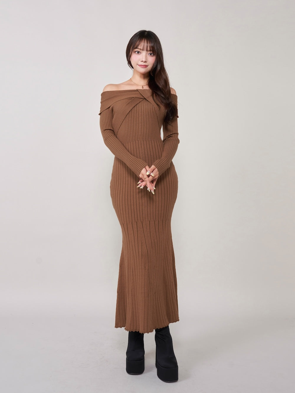 モデル:163cm(着用サイズ:FREE 着用カラー:BRN)